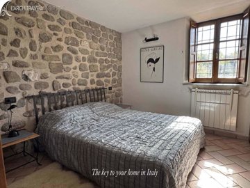 3cecb001-93b0-8e70-cb7f-0bc46fa93342