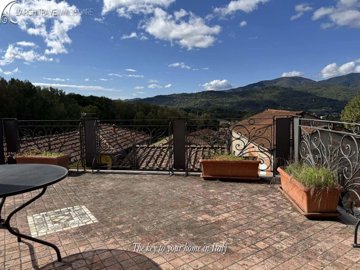 5eec3b94-0653-ceb5-cc66-64d0d8c663d6