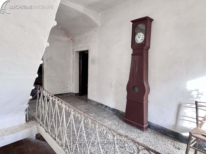 Image No.3-6 Bed House for sale