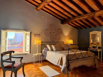 fb034d57-246e-0170-2455-2773c6d015dd