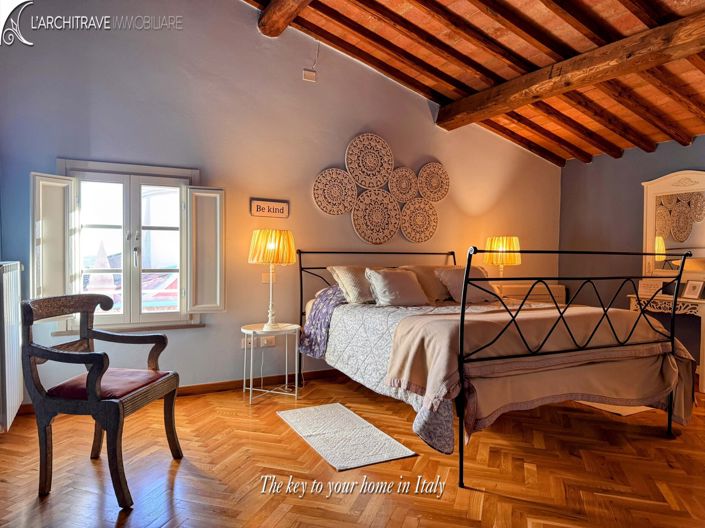 Image No.16-2 Bed House for sale