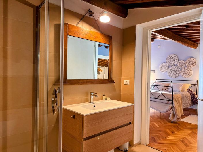 Image No.20-2 Bed House for sale