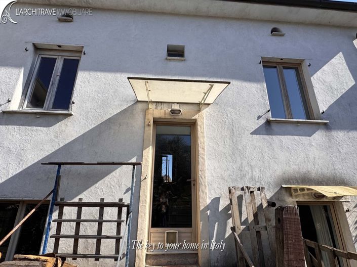 Image No.12-4 Bed House for sale