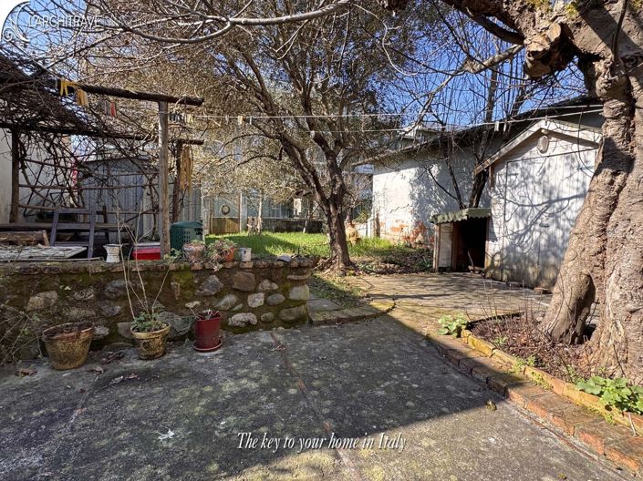 Image No.17-4 Bed House for sale