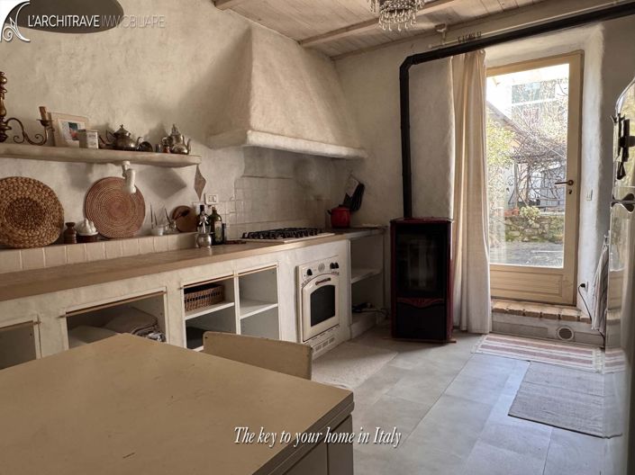 Image No.4-4 Bed House for sale