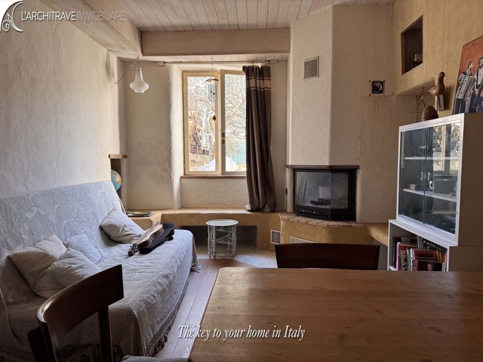 Image No.7-4 Bed House for sale