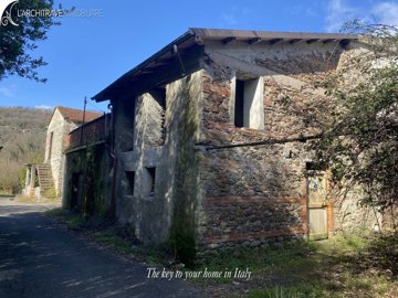 5c933140-c0e1-d070-b440-1c1645c3955a