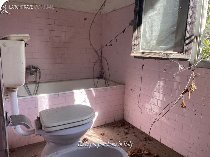 Image No.9-Maison de 3 chambres à vendre à Licciana Nardi