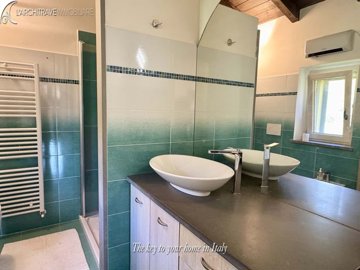 a12cfdc2-1b74-5bac-1e89-8f976fe32a9f