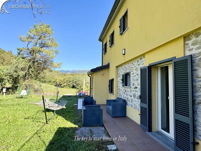 Image No.2-Maison de 2 chambres à vendre à Aulla