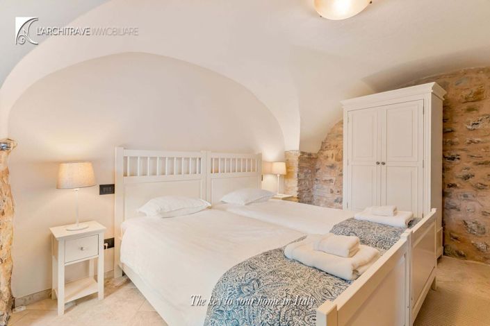 Image No.13-3 Bed Villa for sale