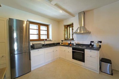 6a03bcc7-23bf-cbce-32c7-e6c7075fcb60