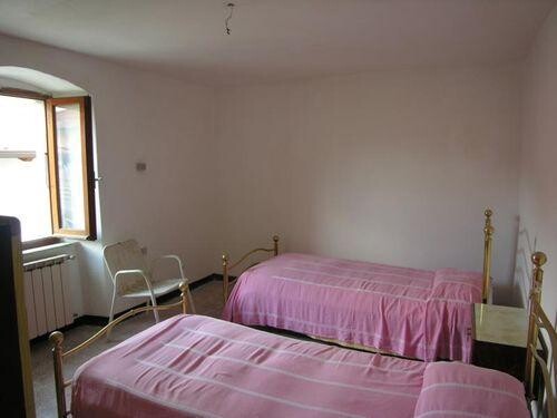 Image No.8-Maison de 2 chambres à vendre à Fivizzano