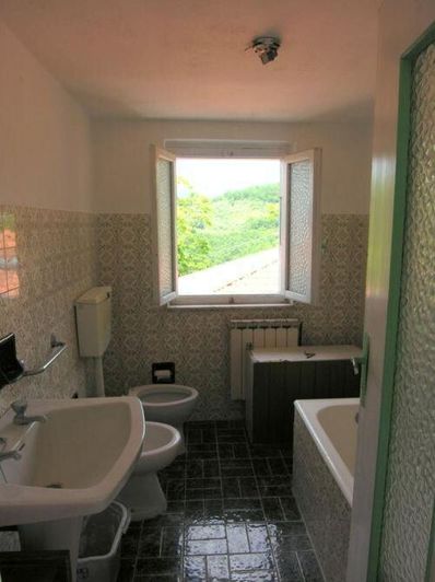 Image No.9-Maison de 2 chambres à vendre à Fivizzano