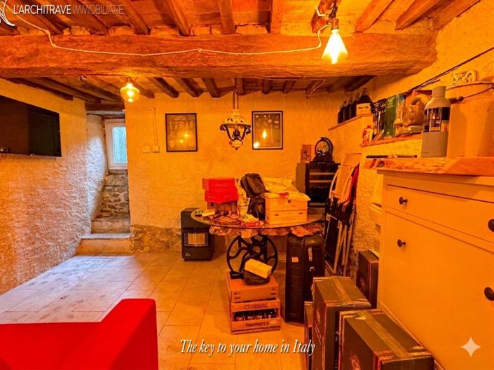 Image No.13-1 Bed House for sale