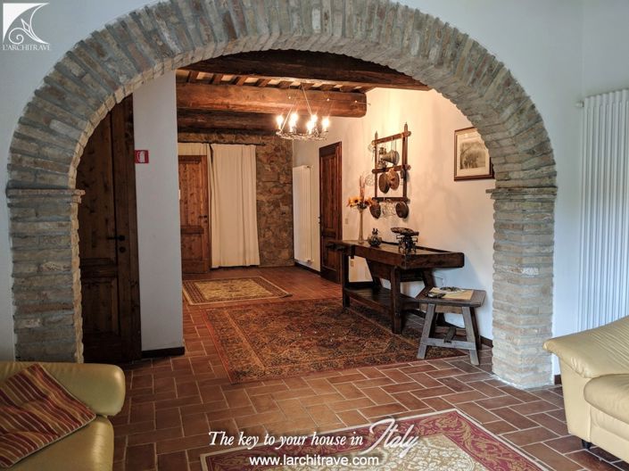 Image No.11-7 Bed House for sale