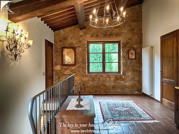 Image No.18-7 Bed House for sale