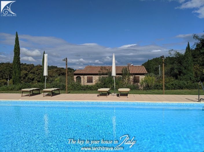 Image No.30-7 Bed House for sale