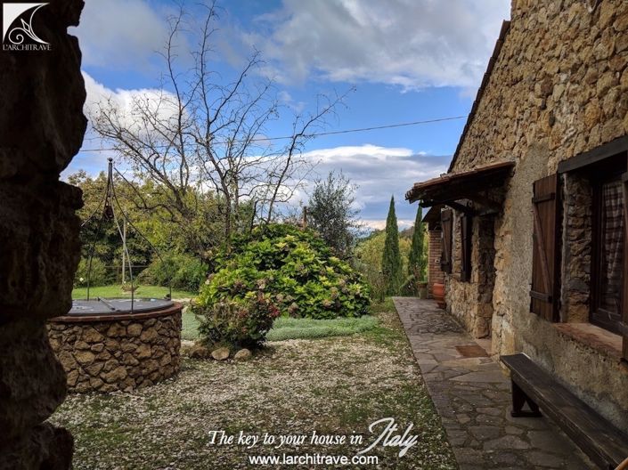 Image No.6-7 Bed House for sale