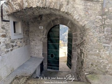LA SCINTILLA 1.jpg