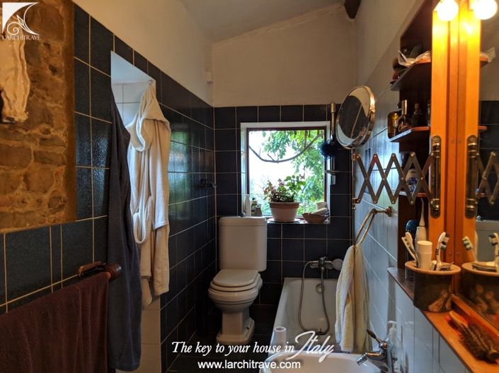 Image No.14-3 Bed House for sale