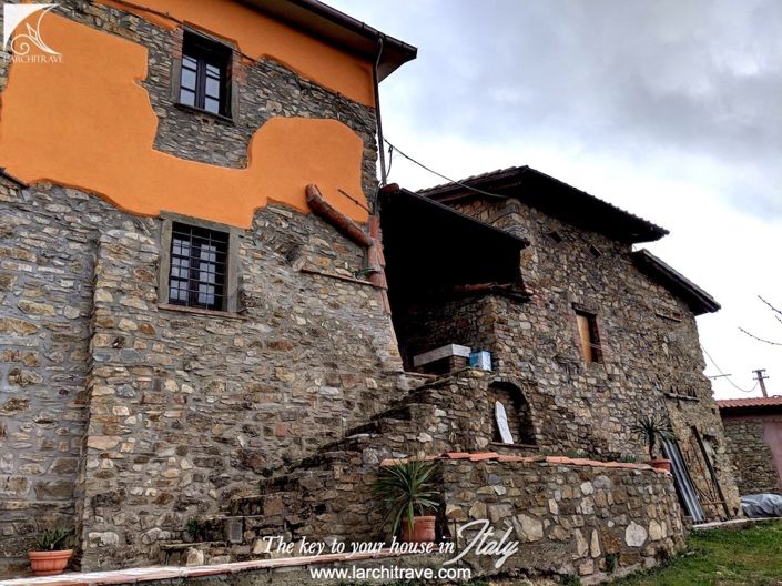 Image No.14-4 Bed House for sale