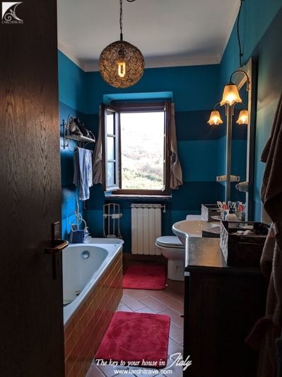 Image No.20-4 Bed House for sale