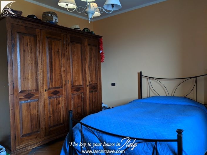 Image No.22-4 Bed House for sale