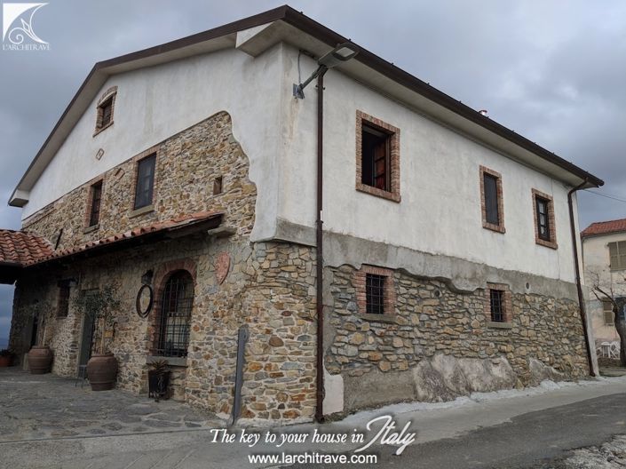 Image No.28-4 Bed House for sale