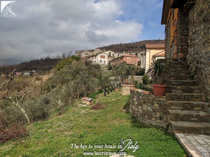 Image No.29-4 Bed House for sale