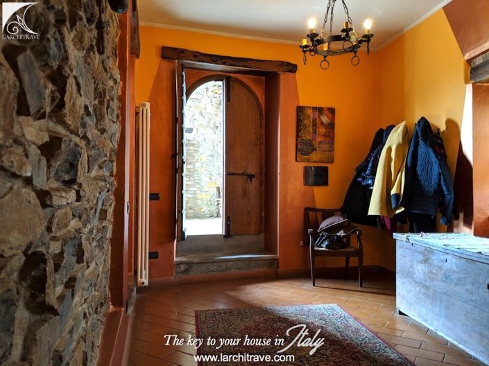 Image No.3-4 Bed House for sale