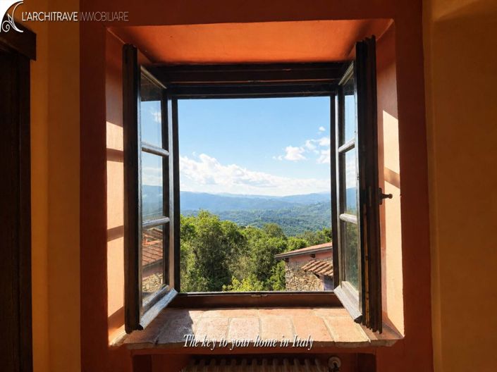 Image No.3-4 Bed House for sale