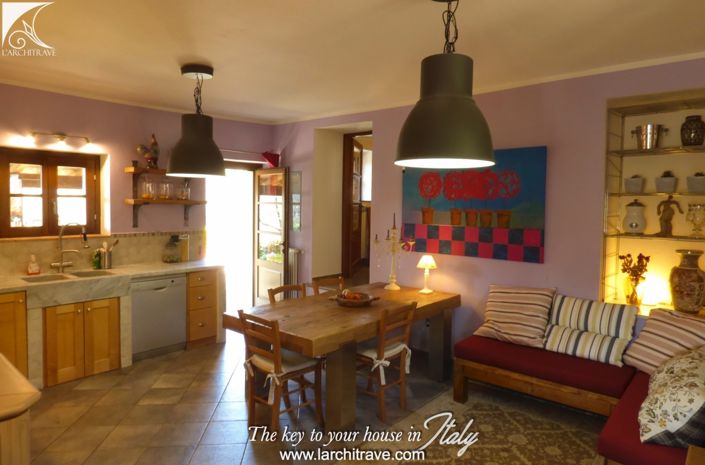 Image No.11-4 Bed House for sale