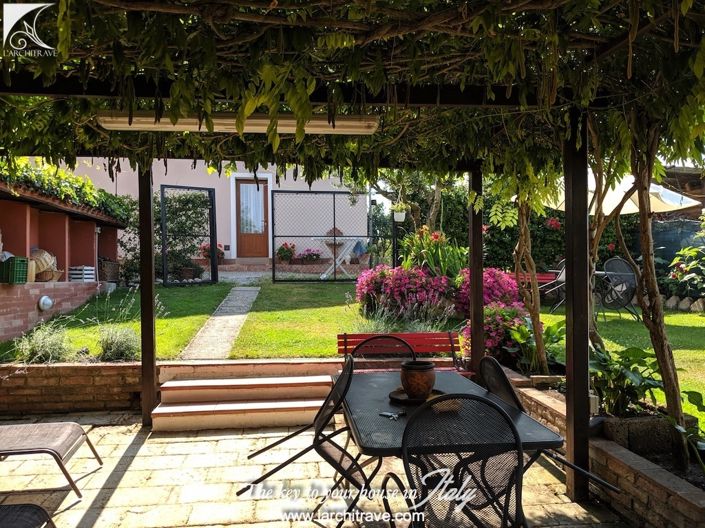 Image No.2-3 Bed House for sale