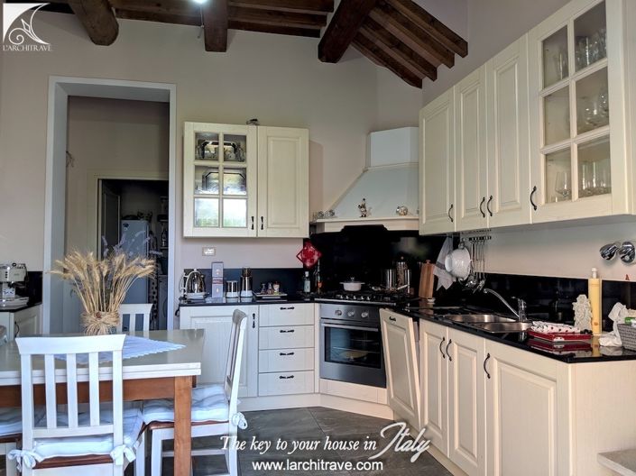 Image No.5-3 Bed House for sale