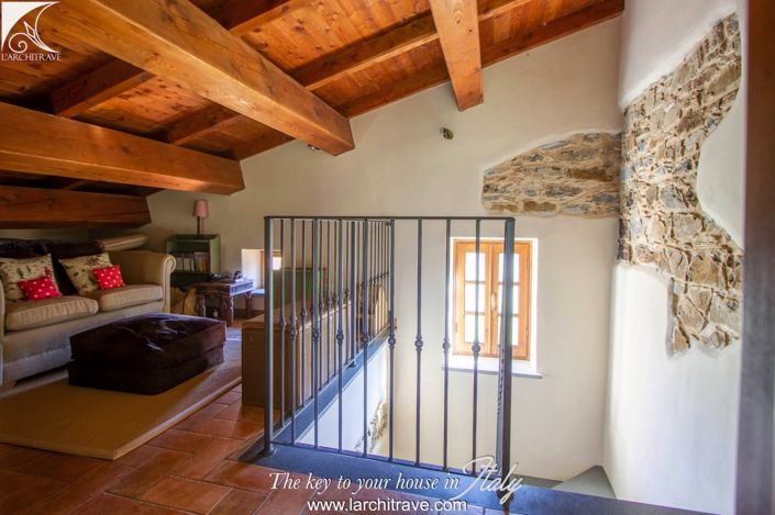 Image No.21-4 Bed House for sale