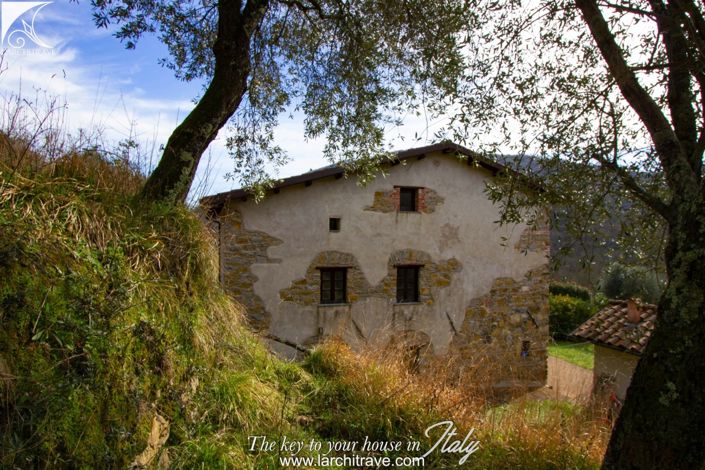 Image No.30-4 Bed House for sale