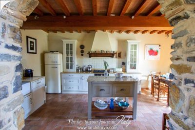 VILLA DEL PERGOLO 27.jpg