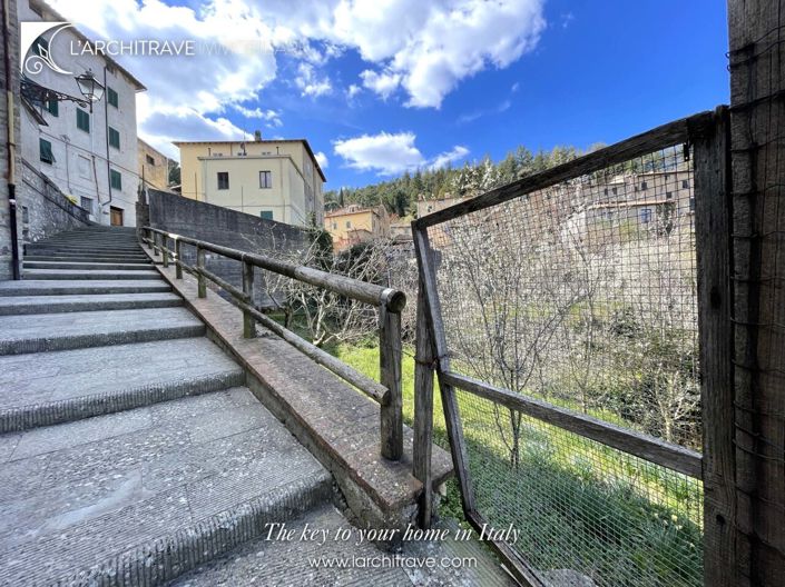 Image No.24-2 Bed House for sale