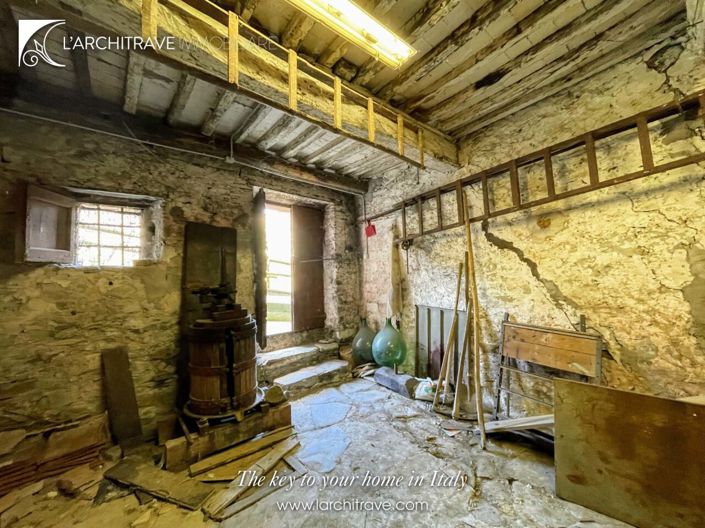 Image No.30-2 Bed House for sale