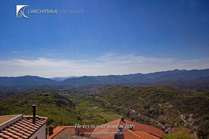 Image No.22-3 Bed House for sale
