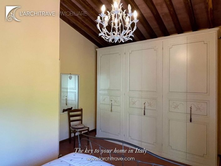 Image No.10-2 Bed House for sale