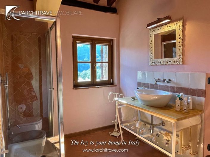 Image No.7-2 Bed House for sale