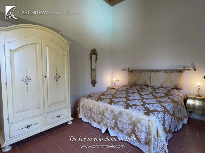 Image No.22-3 Bed House for sale