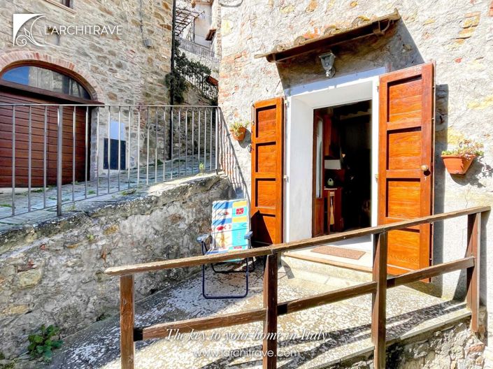 Image No.19-2 Bed House for sale