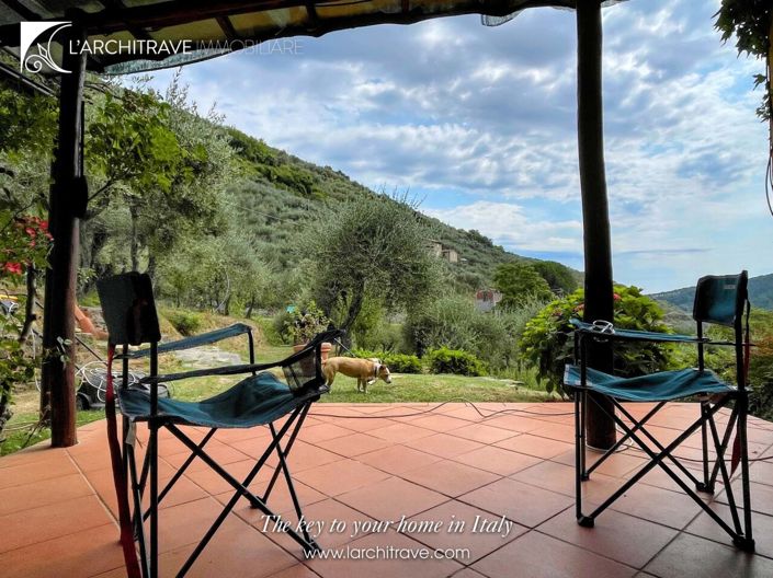 Image No.16-4 Bed House for sale
