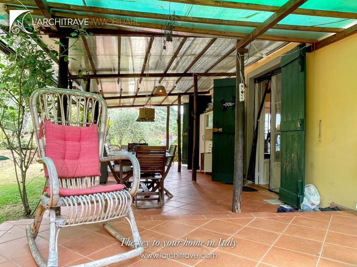 Image No.22-4 Bed House for sale