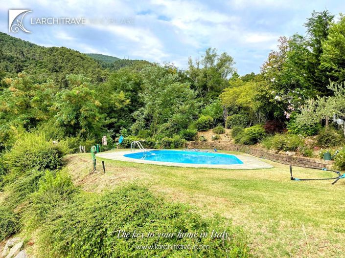 Image No.4-4 Bed House for sale