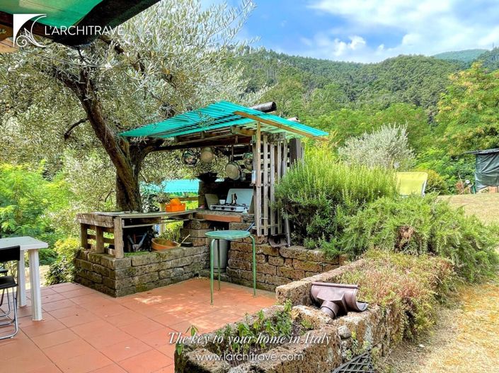 Image No.6-4 Bed House for sale