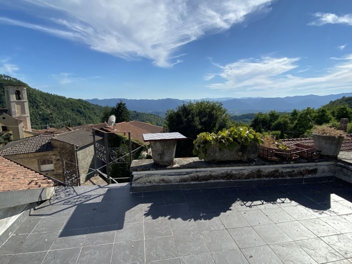 Image No.15-3 Bed House for sale